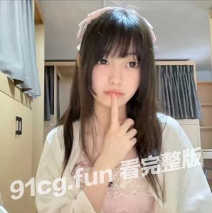 重磅流出 广州清纯女仆学妹 遭渣男抛弃后性爱视频流出