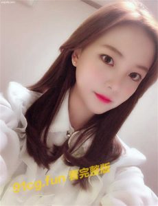 【重磅流出】北京小姐姐网恋遇渣男抠逼视频被流出