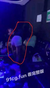 【国产独家】香港尖沙咀酒吧6人围殴1人打架事件