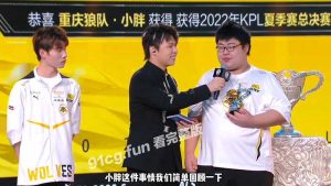 【重磅大瓜】王者荣耀职业选手 狼队”小胖”操粉失败被黑视频瀑光