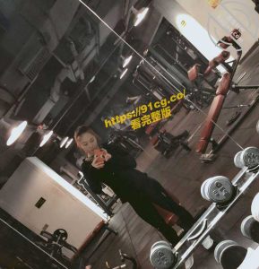 到府教学！郑州迈欧健身私教 潘亚楠 鼓励学员乐当母狗摇臀求操逼