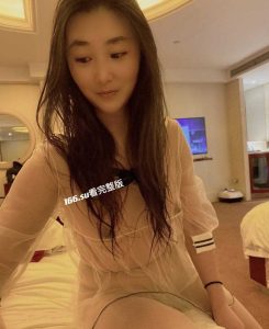 艺校美女张馨雨为出位被导演潜规则视图