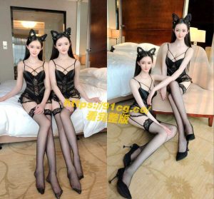 双飞群P！土豪重金打赏极品长腿姐妹花母狗调教抓头发肏征服感满满