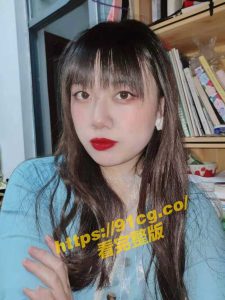 【云盘泄密】北京外文系大学生和学长宿舍厕所约炮