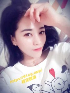 高端泄密!!南方售楼小姐【赵一蕊】与胡子哥啪啪流出