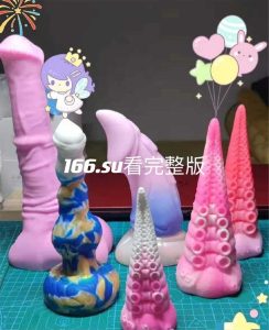 喜欢自己玩的反差婊极品蜜桃臀M娘自拍不雅视图