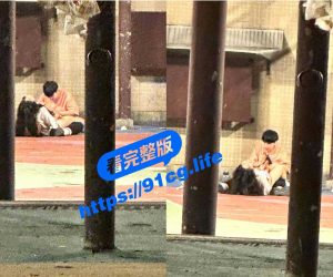 高校一瓜接一瓜～～  复旦大学惊现【野战军】 篮球场女上男下尽显女王风！全网独家【三分钟视频】