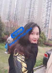 欲望少妇出轨寻玩伴～你满足不了我 还不能让我找别人？ 这叫声 得多久没得到滋润了呀？