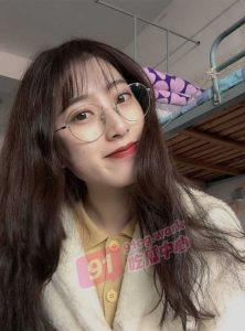 杭州萧山反贪局于美涂 极致反差眼镜装 深夜突审我全「招」了