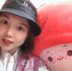 【为人湿表】武汉小学教师何温雯 越是文静的女人一旦骚起来 那就没其他人的事了