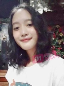 【反差档案馆】花季少女反差求3P 有能满足的瓜友吗？