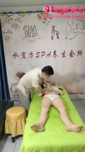 【足浴中心该整顿了】 我们这是正规场所 有其他需求：得加钱！