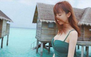 张檬当年还挺惊艳的，可惜淡出娱乐圈不拍戏，一手好牌打得稀巴烂