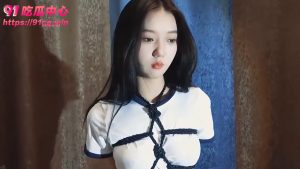 【出道调教班】老虎菜模特灵灵出道前饱受妈妈桑调教 纯欲天花板