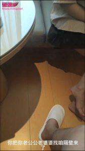 双马尾童颜人妻！童颜人妻极限偷情娇喘不止 “我只有对你才这么骚”