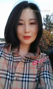 【姐弟公园野战】全程露脸口爆内射 这老弟这么丑 当姐姐的也下得去嘴啊