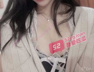 【台式揉奶】台湾 IG 富家千金学妹 不雅私拍泄密！大尺度揉奶 露双乳 骚态展露无遗