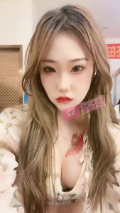 网友投稿 吉林通化包养的小母狗 三洞全开 内射 口爆 野战 打胎 都已开发 喝尿已是常事