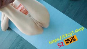 瑜伽裤爱好者福利！优质瑜伽UP主 展示完美身材 一线天馒头逼和白皙粉嫩奶诱惑力爆棚