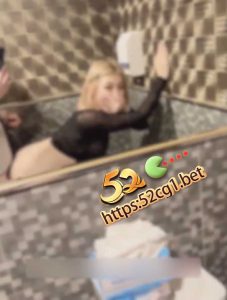 台湾健身巨乳骚母狗 kitty 白天是健身女神高高在上 晚上是喊着要吃精液的极品反差母狗