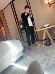 劲爆大瓜！抖音658万粉鉴宝博主 听泉寻宝 约炮女粉丝 被粉丝嫌弃长得丑鸡鸡小 这是何等感受