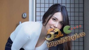 只怪隔壁邻居家 人妻 牛仔裤巨肥大屁股太诱人 拖进屋里强行按头爆口再后入内射她  这大屁股操的真爽！