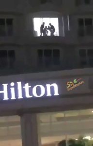 全网疯求 希尔顿偷拍事件 激情男女4P落地窗前啪啪遭偷拍原视频43秒 惊呆路人