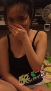 52吃瓜独家 济南极品反差婊 孟淑 性瘾美妆柜姐 超爱约炮 自拍性爱视频泄密！