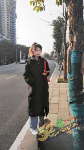 52吃瓜独家  调教武汉大学生 学妹成功从乖乖女变成小荡妇  丝袜足交 黑丝后入按头爆口 全部轻松拿捏！