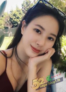 52吃瓜独家 台湾幼师 被男军官激情后入各种姿势暴操  主动配合拍摄露脸啪啪影片