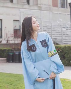 纽约母狗留学生 苏玉玉 在美国跟老外经常干炮 吃过几百根老外的大鸡巴了 喜欢野外露出和群p