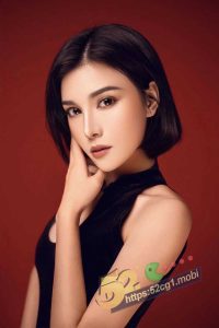 52吃瓜独家 马来西亚极品D奶混血女模特  蒋雨霏 颜值女神遭领导潜规则 啪啪私拍泄密