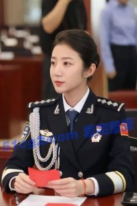 重磅独家！中国警察网警花 张津瑜 落地窗事件终极完整版本，男主竟然是他？（男女主资料 + 聊天记录 + 12 分钟完整视频）