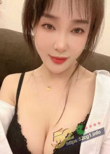 52吃瓜独家 北京海淀区绿帽瘾老公 爆料自己的肥臀淫妻  大奶黑丝翘臀老婆在床上真骚！