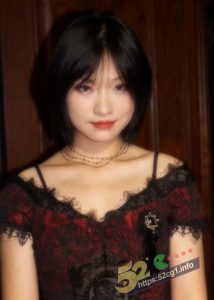 52吃瓜独家 江西职业技术学院 周晓娣 自愿打唇钉做母狗 出租房内疯狂性爱 表情极其淫荡