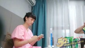 52吃瓜独家 娇羞 湖南少妇第一次玩换妻 被对方老婆拉着女女舌吻舔穴 106分钟高清完整版！