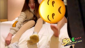 河南师范学院大一学妹刘思怡～被学生会学长骗到酒店强上 花儿都被糟蹋了