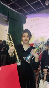 广州星海音乐学院校花 张思瑶泄密  你暗恋的女神在有钱人面前只是一条母狗