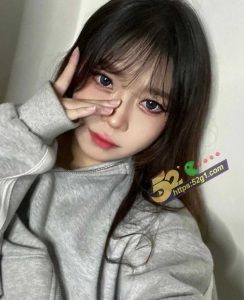 山西临沧极品女大学生  陶娅楠 被有钱男友操的翻白眼  带上肛塞体验双穴同插的快感