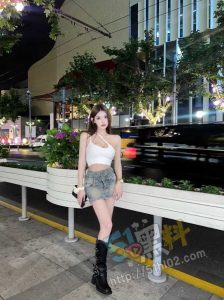 榜一大哥曝光自己守护了很久的女神！江苏苏州的妹子 叫床的时候像小狗一样！