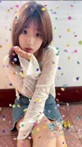 大学生被包养后会怎么样？遭老板拍摄与朋友性爱 主人怎么高兴怎么来！