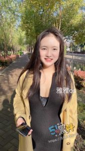 广东大奶少妇雅雅户外露出合集 天生母狗圣体 玩的就是刺激！