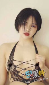 骚母狗在线口交 表情淫荡骚浪 张着嘴渴望精液填满