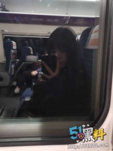 杭州外国语学院张琪 被诱骗3P拍视频 喜提P站热门推荐！