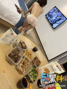 劲爆大瓜！南通新天地女装店老板娘卖衣也卖身 全家靠她养 曝光后老公竟这样做！