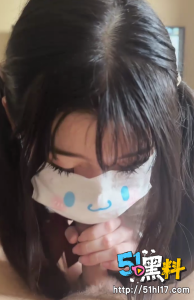 美腿萝莉萌妹～口爱唤醒熟睡中的爸爸 足交玩弄肉棒射满精液