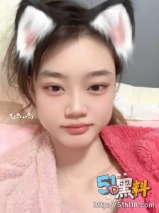 独家爆料！河南刘可馨福利视频合集 清纯少女变身淫荡少妇！