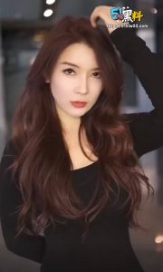 抖音51万粉丝健身小猫 与2023亚洲小姐蕾蕾醒了没 新加坡金沙酒店和金主爸爸双飞视频