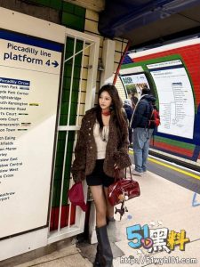 伦敦大学独家黑料大瓜！媚洋婊潘立果不雅视频流出 发朋友圈分享被干的快感！