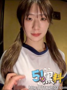 双马尾学妹拍写真肉偿摄影师！小妮子镜头感还挺强～